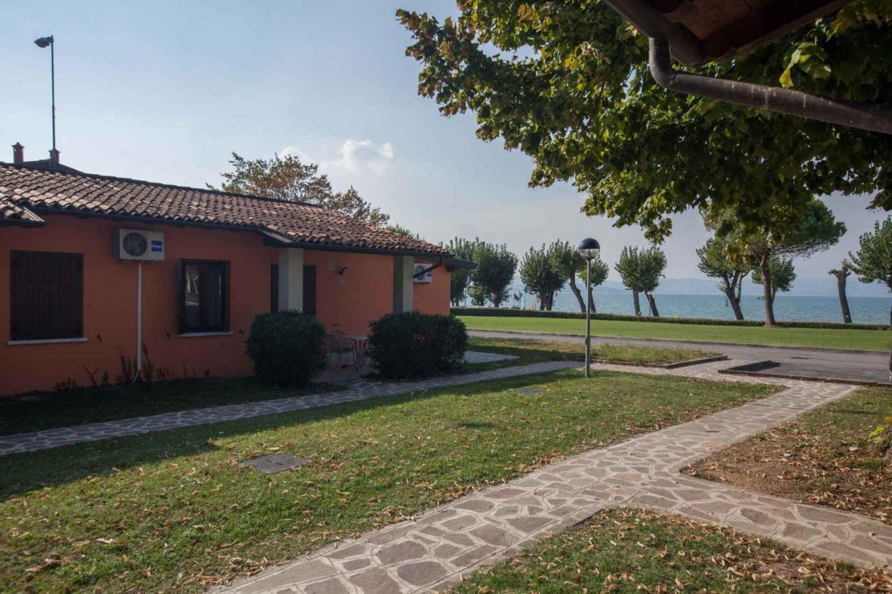 Holiday Homes In Sirmione/Gardasee 22174 Kültér fotó