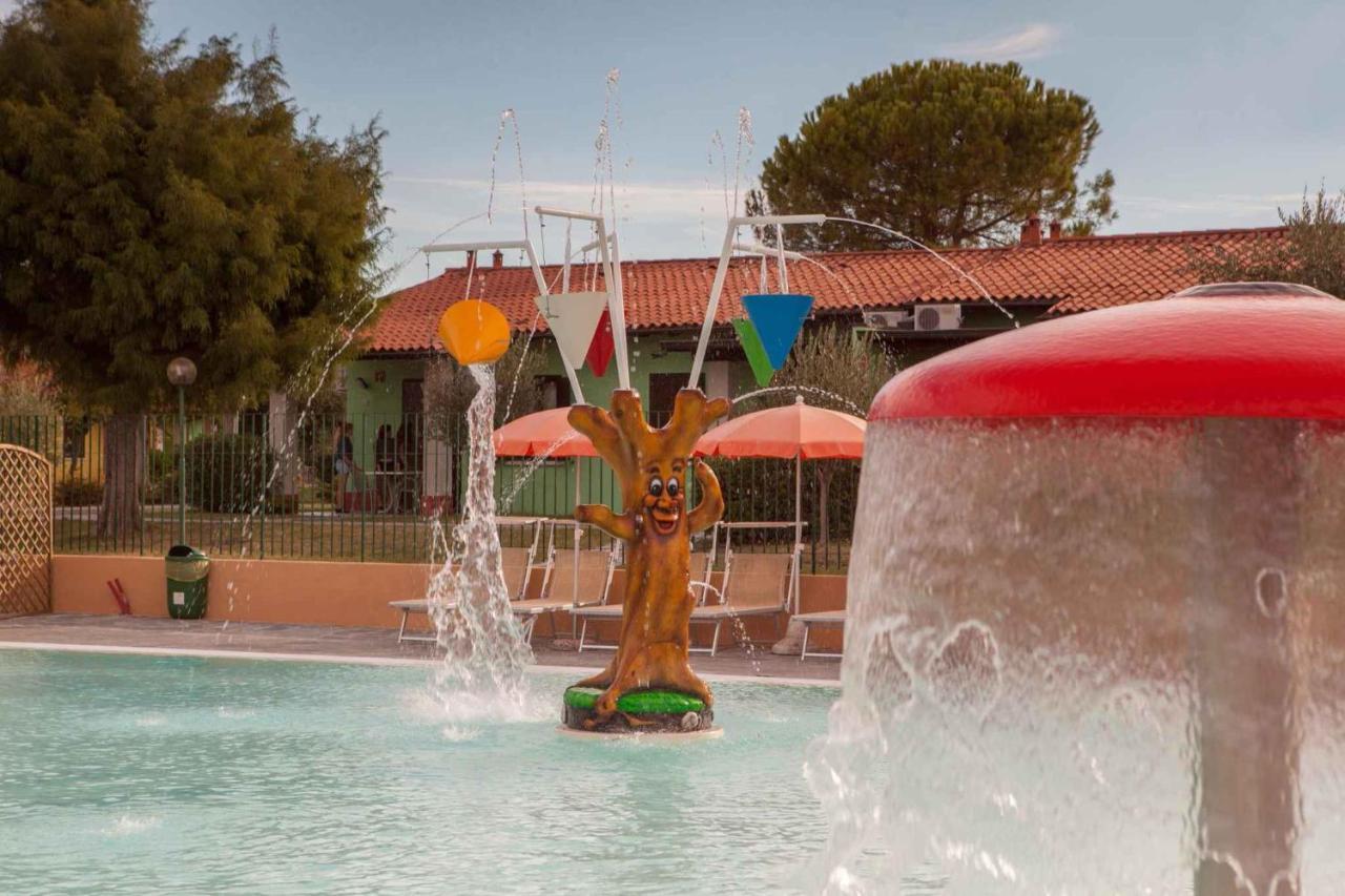 Holiday Homes In Sirmione/Gardasee 22174 Kültér fotó
